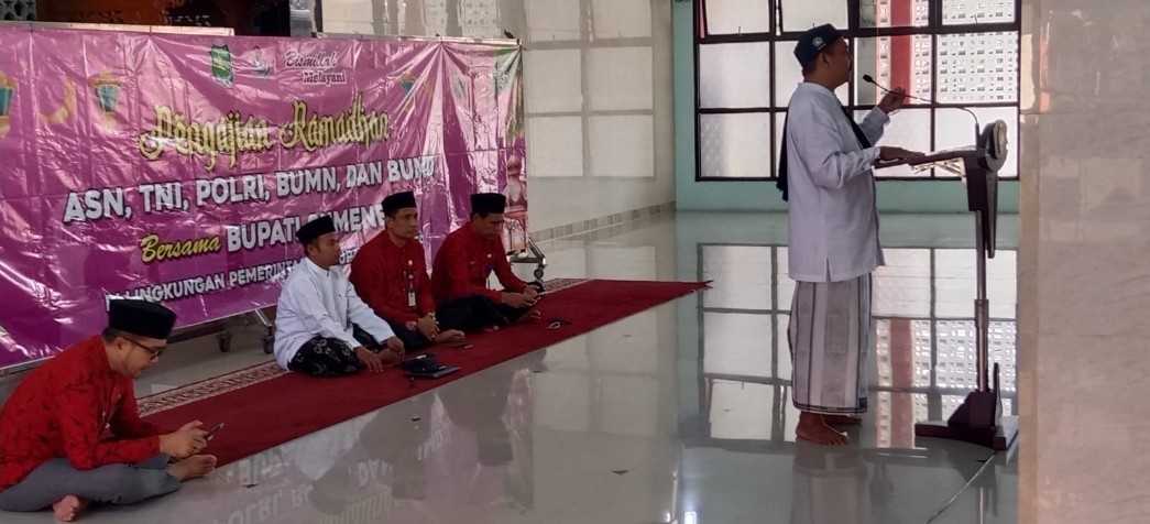 Pengajian Ramadan Pemkab Sumenep, Kiai Sudiharso Ajak Umat Ubah Pola Pikir dalam Beribadah
