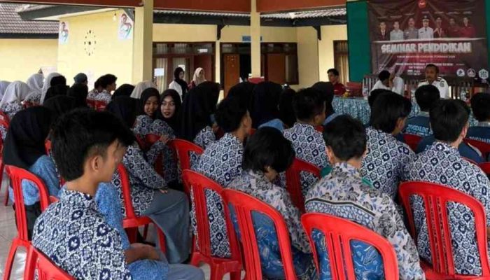Mahasiswa Kangayan Gelar Seminar Pendidikan 2026, Siapkan Generasi Muda Hadapi Transisi Hidup