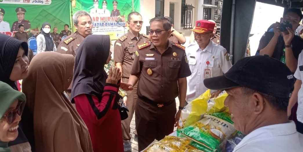 Pasar Murah Ramadan di Kejari Sumenep, Warga Antusias Berburu Bahan Pokok