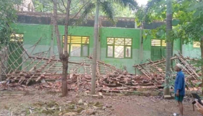 Gedung SMPN 2 Kalianget yang Rusak Diterjang Puting Beliung Akan diperbaiki Tahun 2026