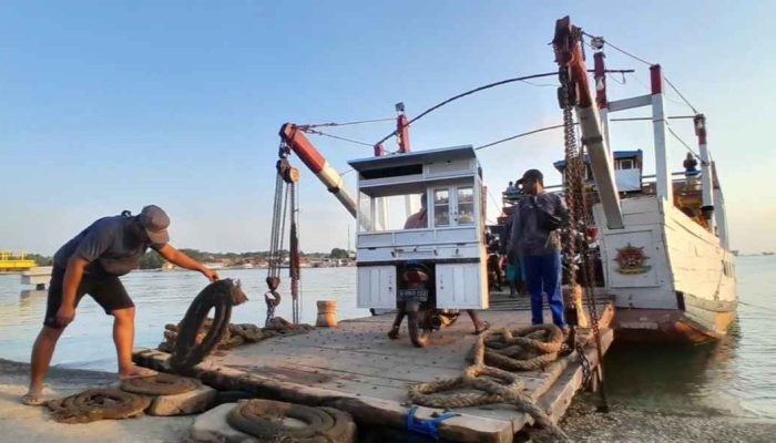 Pengguna Jasa Keluhkan Tarif Tongkang, Disperkimhub Sumenep Bakal Mengklarifikasi