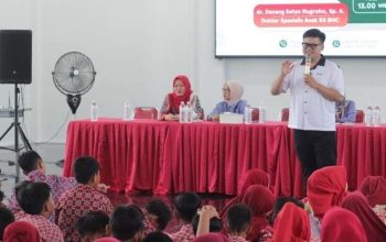 RS BHC Edukasi Siswa FIES Sumenep tentang Pubertas dan Pola Hidup Sehat