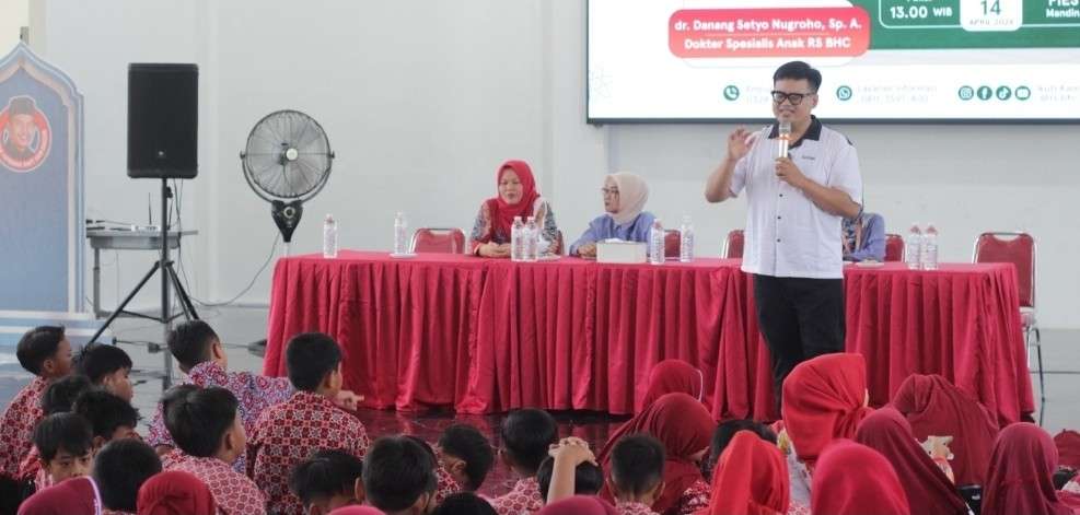 RS BHC Edukasi Siswa FIES Sumenep tentang Pubertas dan Pola Hidup Sehat