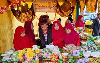 Belajar Bisnis Sejak SD, Siswa FIES Sumenep Praktik Langsung Lewat "Market Day"