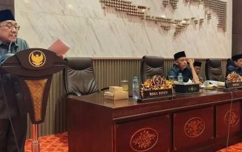 Pemkab Sumenep Sampaikan Nota Penjelasan di Paripurna DPRD Sumenep, Fokus Penataan OPD hingga Penguatan Ekonomi Daerah