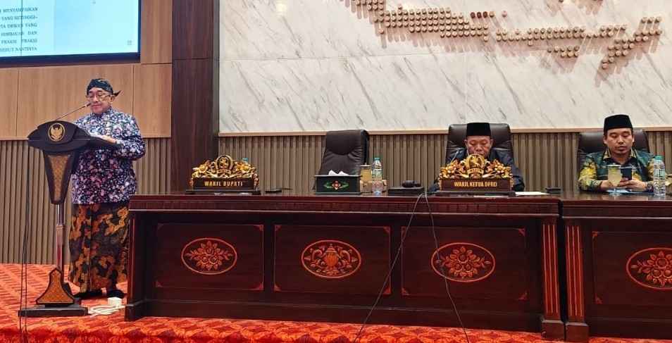 Wabup Sumenep Sampaikan Jawaban atas Pandangan Fraksi DPRD