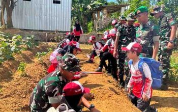 Siswa FIES Sumenep Belajar Disiplin dan Nasionalisme di Markas Yonif TP 931/KJ