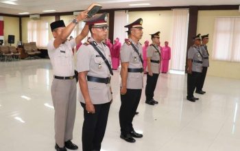 Kapolres Sumenep Pimpin Sertijab Empat Kapolsek, Satu Perwira Memasuki Masa Pensiun