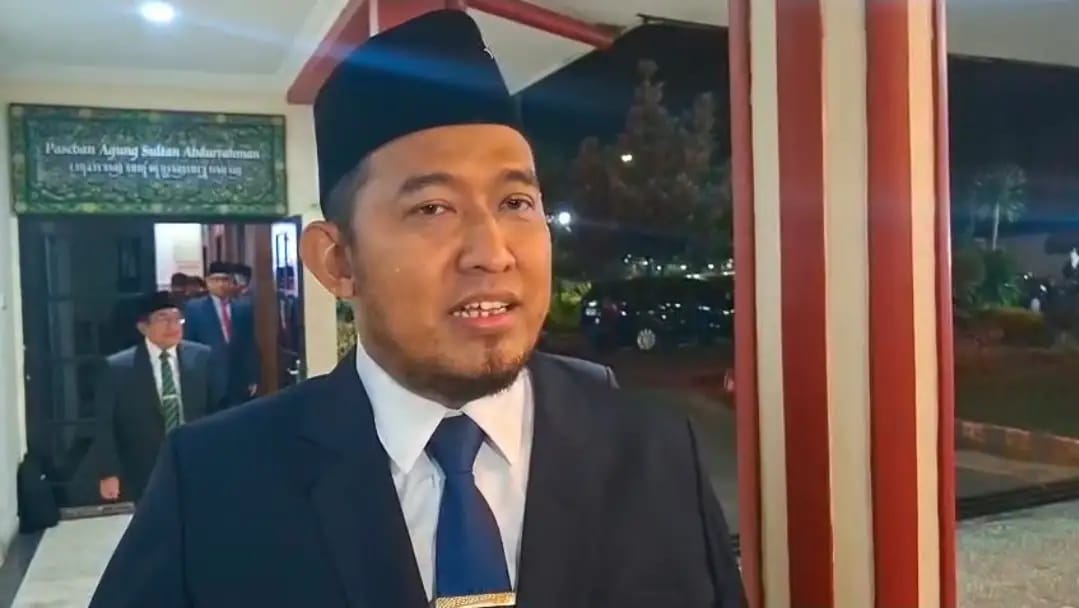 Respon Bupati Sumenep Terhadap Antrean Panjang di SPBU: Jangan Panik, Ini Soal Keterlambatan Kiriman
