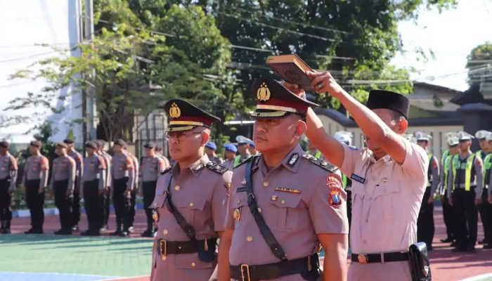 Kapolres Sumenep Pimpin Upacara Mutasi Kabagren