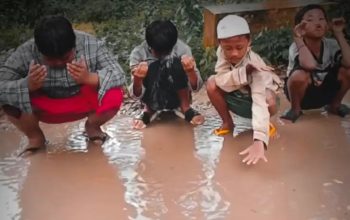 Pemuda di Manding Protes Jalan Desa Rusak Menahun, Pemkab Sumenep Bantu Perbaiki 350 Meter