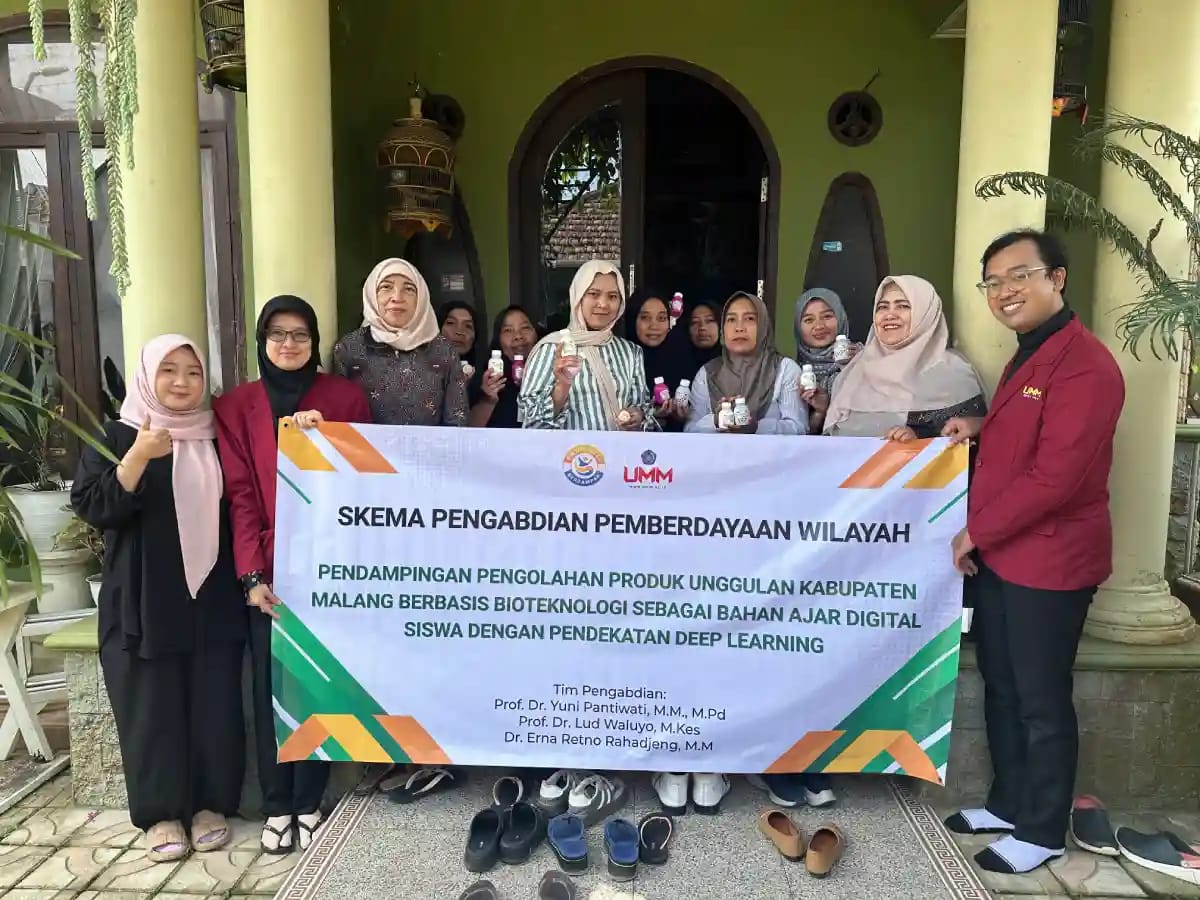 Dosen UMM Ubah Susu Sisa Peternak Pujon Jadi Yogurt dan Butter, Sekaligus Bahan Ajar Bioteknologi