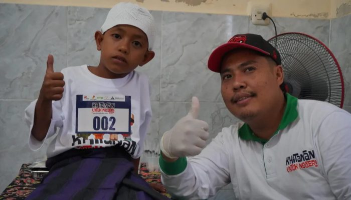Sebelum Dikhitan, Tenaga Kesehatan Lakukan Skrining Ketat ke Anak-anak