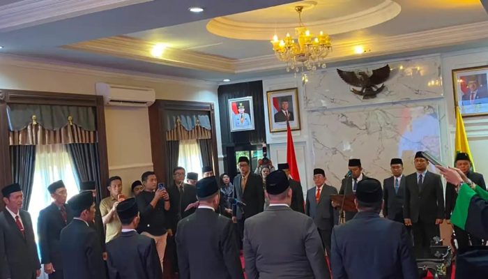 Bupati Sumenep Tekankan Pembinaan ASN Kepada Kepala Inspektorat Baru