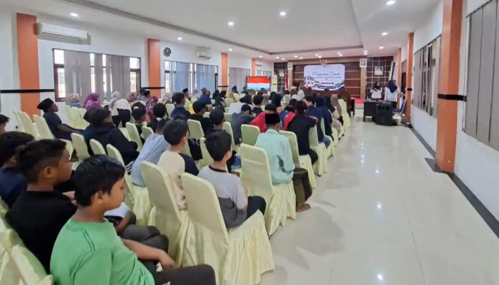 47 Siswa SRT 49 Sumenep Berangkat Belajar Sementara ke Sampang