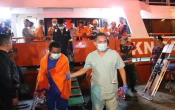KM Mutiara Sentosa 2 yang Terbakar di Perairan Sumenep Angkut 271 Penumpang dan ABK