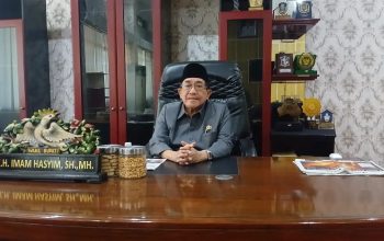 KH Imam Hasyim: Pendidikan Pesantren dan Pengabdian