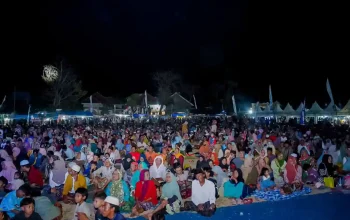Malam Puncak Festival Pesisir 5, 400 Warga Mandangin Pentaskan Kisah Bangsacara-Ragapatmi