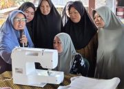Karang Taruna Laskar Obor Bersama SKK Migas-KEI Latih Daur Ulang Sampah untuk Kelompok Rentan di Sapeken