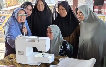 Karang Taruna Laskar Obor Bersama SKK Migas-KEI Latih Daur Ulang Sampah untuk Kelompok Rentan di Sapeken