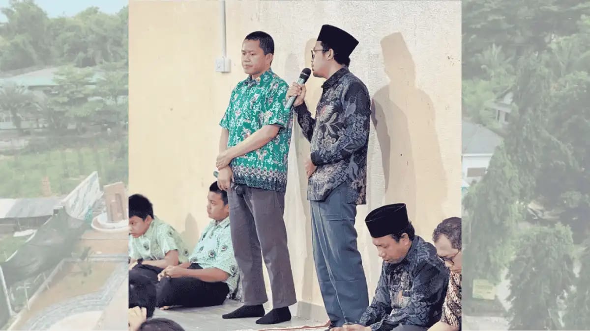 Tutup KKN di Sekolah Indonesia Makkah, DPL: "Harumkan Bangsa layaknya Ulama Nusantara"