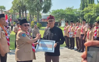 Berkontribusi pada Gerakan Pramuka, Kwarcab Sumenep Berikan Penghargaan kepada SKK Migas-KEI