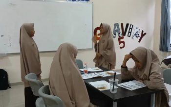 Antara By Problem Dengan By Design System: Potret Pola Pengasuhan Santri di Lingkuang Pondok Pesantren