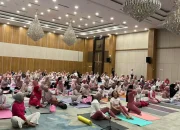 Ratusan Peserta Antusias Ikuti "Indoor Yoga: Flow to Glow" di MYZE Hotel Sumenep