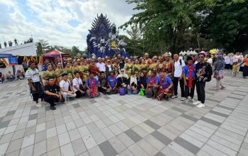Musik Tradisional Tongtong Sumenep Curi Perhatian di Sela Parade Riders MotoGP Mandalika