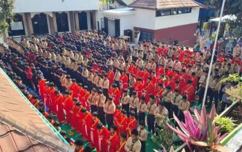 Ratusan Siswa dan Guru Perguruan Muhammadiyah Tlogomas Malang Gelar Salat Istisqa