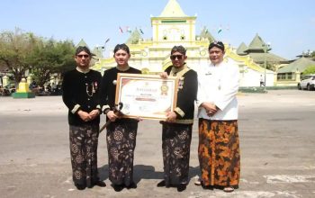 Di Hari Jadi ke-757 Sumenep, Polresta Terima Penghargaan Keterbukaan Informasi Publik